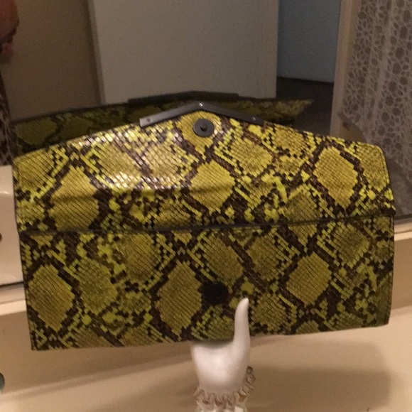 French connection clutch - Picture 2 of 5